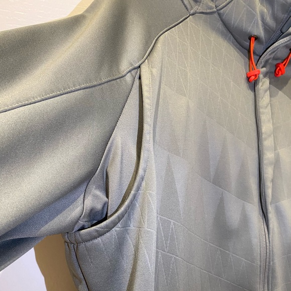 Nike Lebron Therma-Fit Sweater Zip Hoodie in Grey - Picture 12 of 16